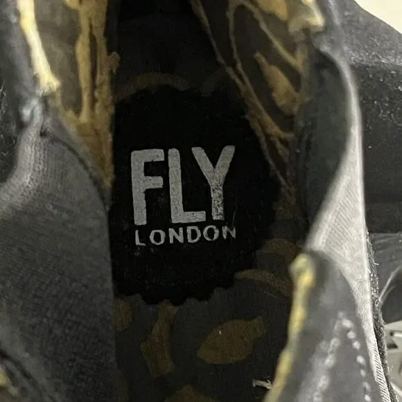 Fly London Women’s size 7. 5-8 US 38 EUR Leather Ankle Zip Boots Wedge Bootie. - Picture 12 of 13